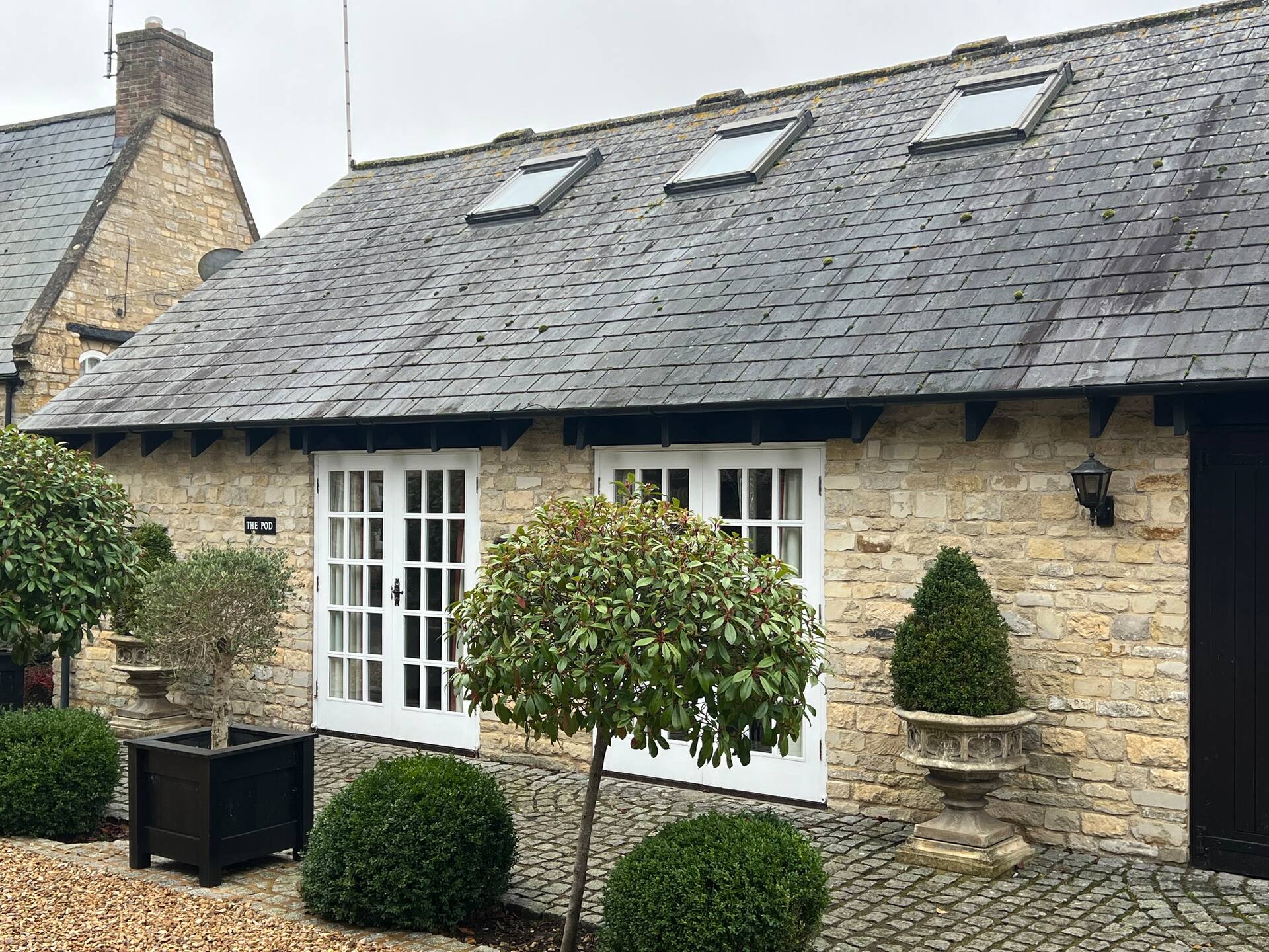 Charming self-contained annexe