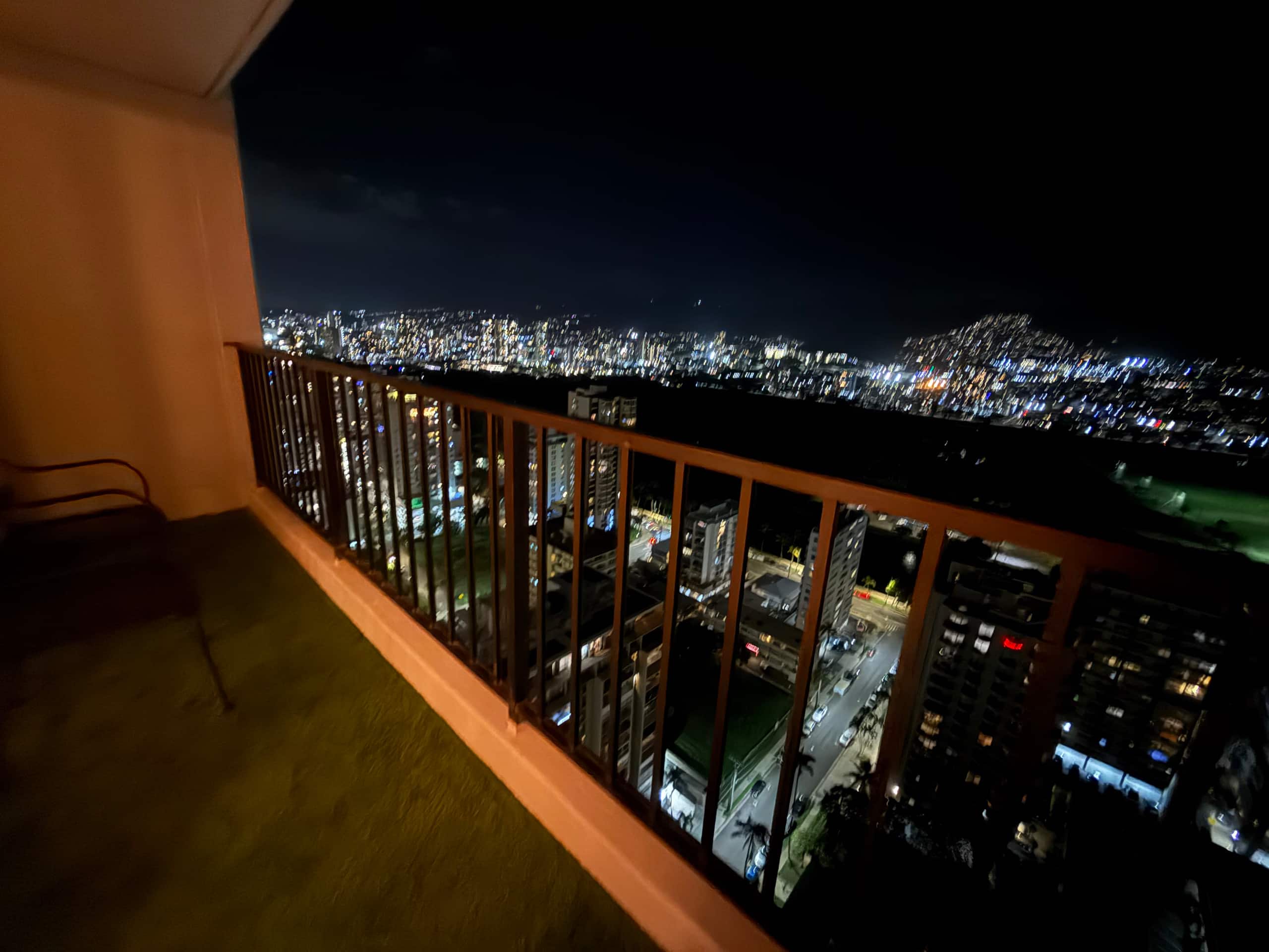 The Sky Lanai - Retreat in Beautiful Waikiki - Image 27