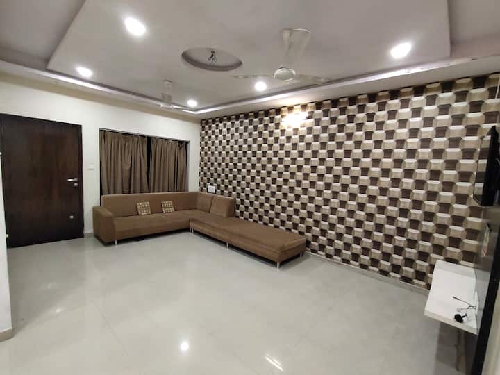 Resort-style 3bhk Villa With Club Access On Nh48. - Bardoli