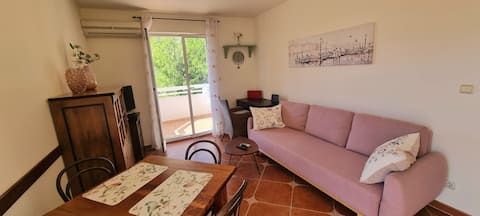 Popular Airbnb listing: Charming Sea View Apartment near Beach & Old Town in Budva