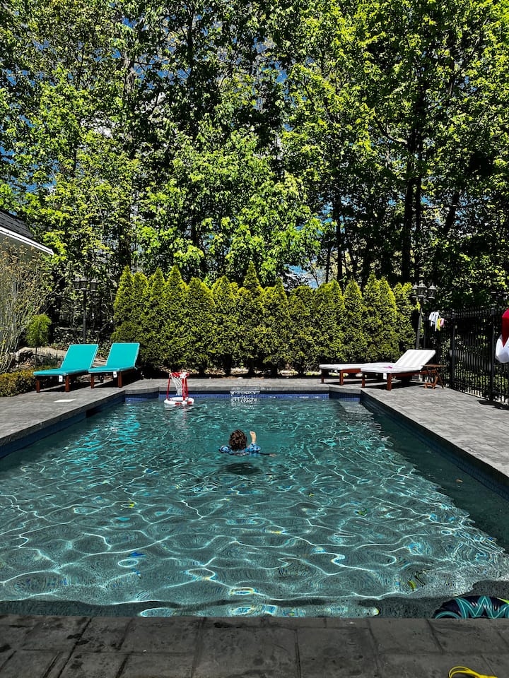 Historic Luxury-
30 Min Boston/15 Min To Gillette - Norwood, MA
