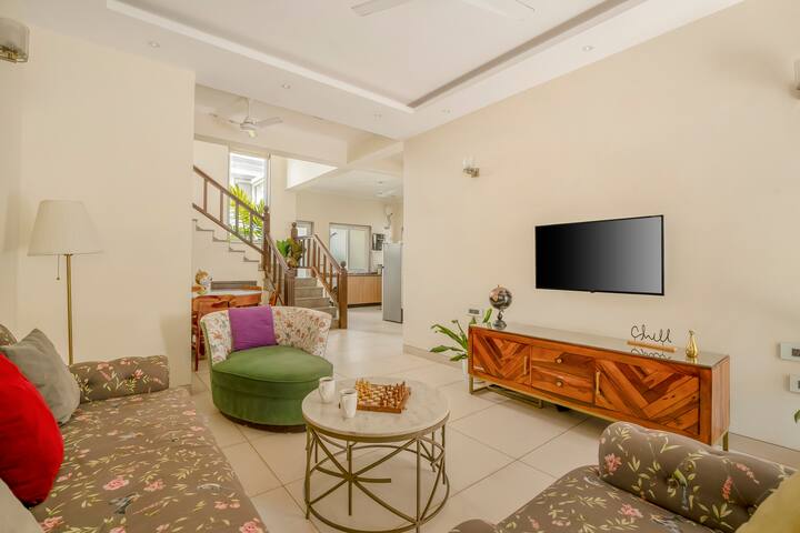 Living room image 1
