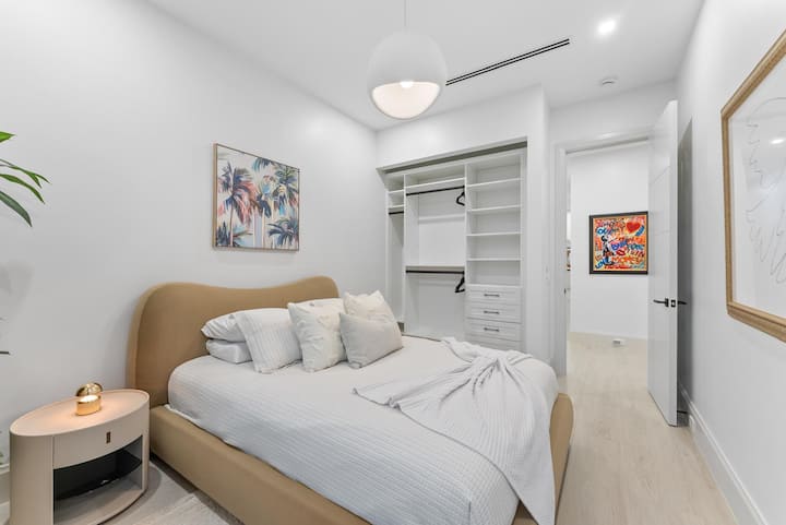 beröringslampor på varje nattstativ