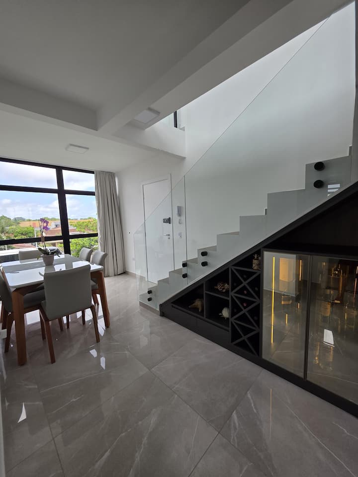 Cobertura Duplex Com Vista Mar E Serra Do Mar - Paranaguá