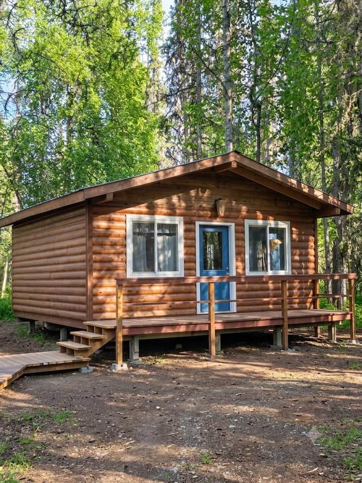 Dobel Fishing Lodge | Coho Kenai Riverfront Cabin - Soldotna, AK