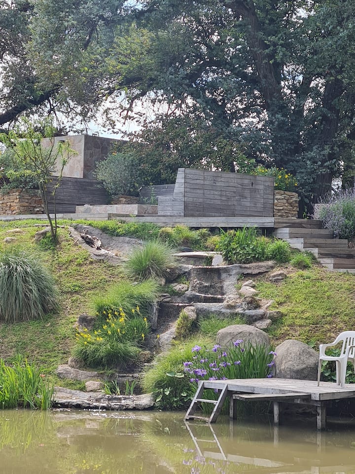 Casa De Campo Con Laguna Y Pileta En Lujan - Luján