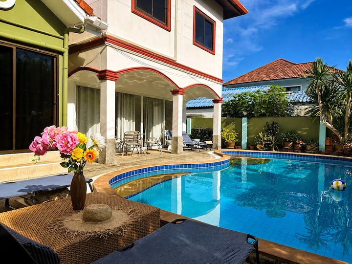 Private Pool • Quiet Tropical Escape • Near Patong - Phuket