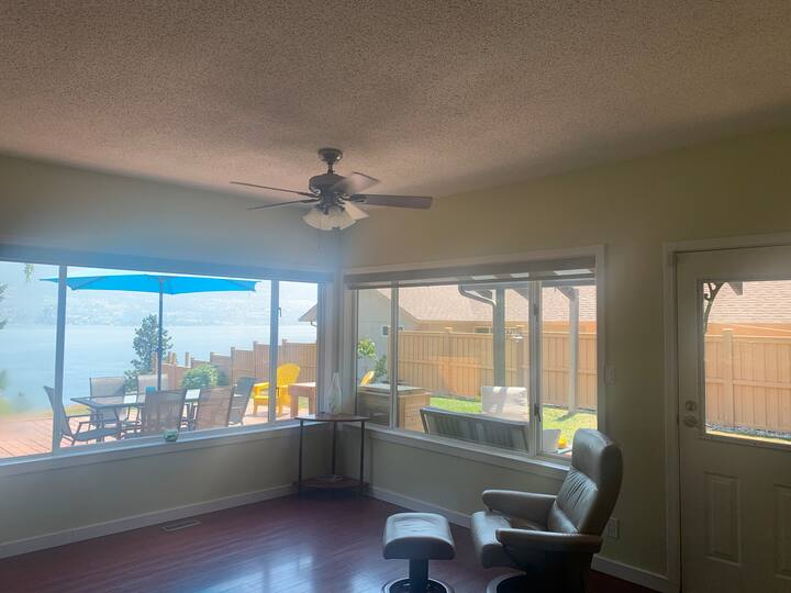 Summerland Bliss Blocks From The Beach - Summerland