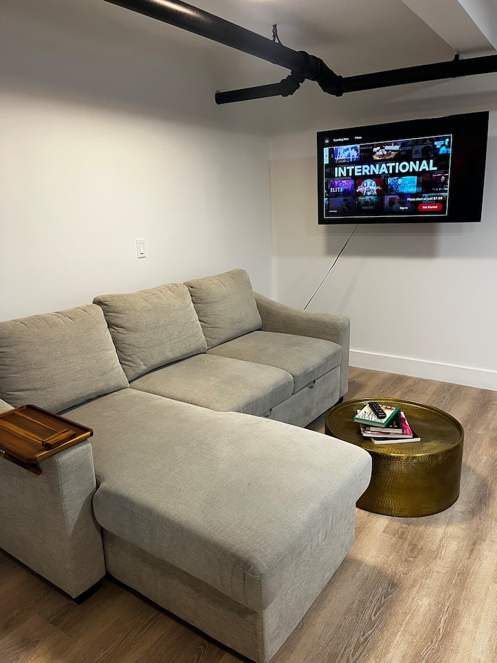 Private Garden Condo Minutes From Nyc And Park - North Bergen, NJ