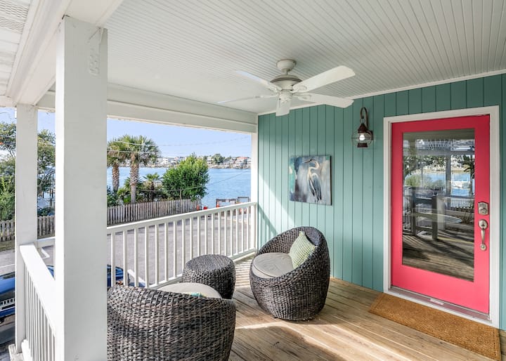 Banks Channel Cottage With Stunning Sunset Views - Wrightsville Beach, NC