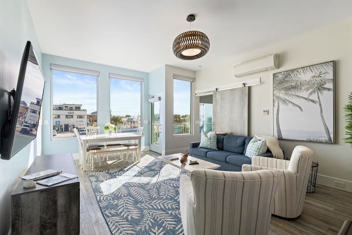 Boardwalk Blue - Modern Beachside Retreat - Carolina Beach, NC