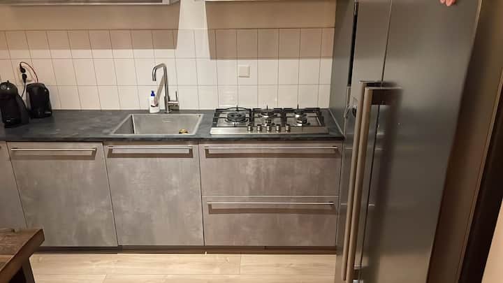 Nette Hoekwoning,
Luxe Grote Tuin, Zeer Schoon - Utrecht Province