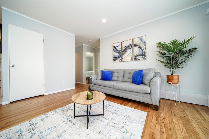 2 Bed / 1 Bath * Pets Allowed - Evelyn - Ann Arbor