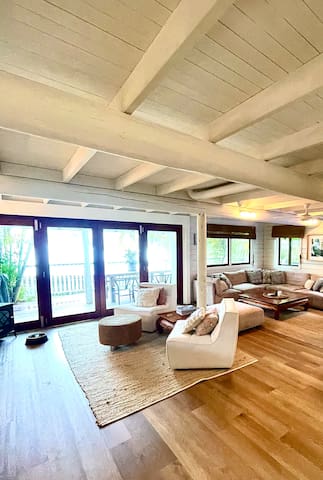 *Xmas Booking Avail* – Sunshine Beach-Family House