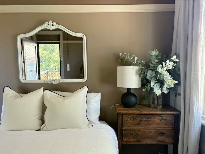 Bunkhouse At Tenterfield Lodge – Shared Bathroom - Tenterfield