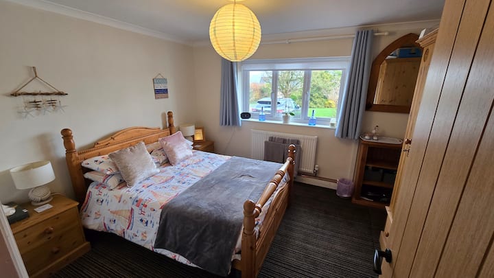Hawthorn Lodge,
Room 3,
Pembrokeshire. - Haverfordwest