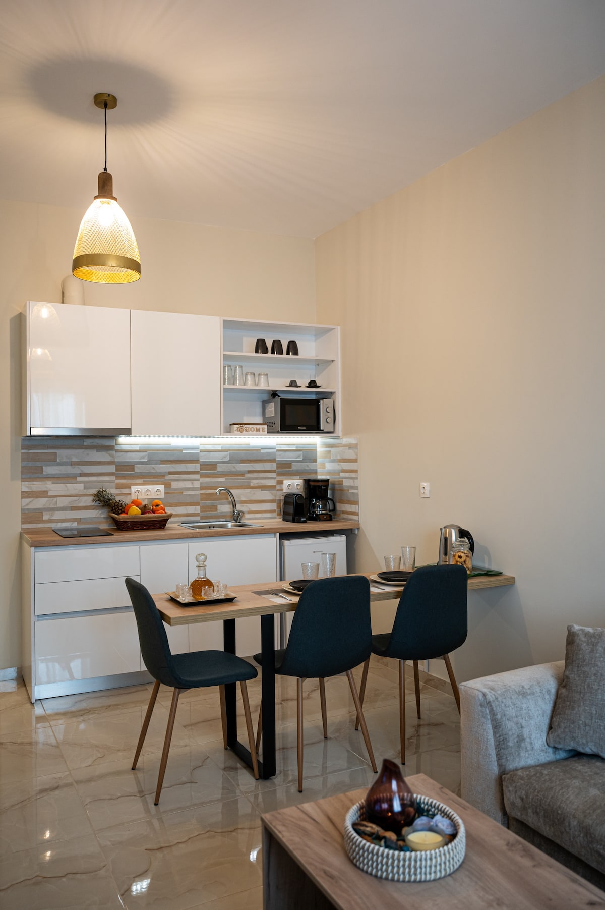 Aqua Vista Vari Cozy Apartment by the Sea — Apartament — închiriere de vacanță cu vedere la mare în Vari, Greece, Atena, Grecia — fotografia 4 a proprietății | Aqua Vista Rentals