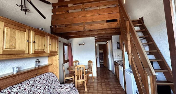 Ski Aux Pieds · Esf & Commerces · Vue Vallée - Beaufort