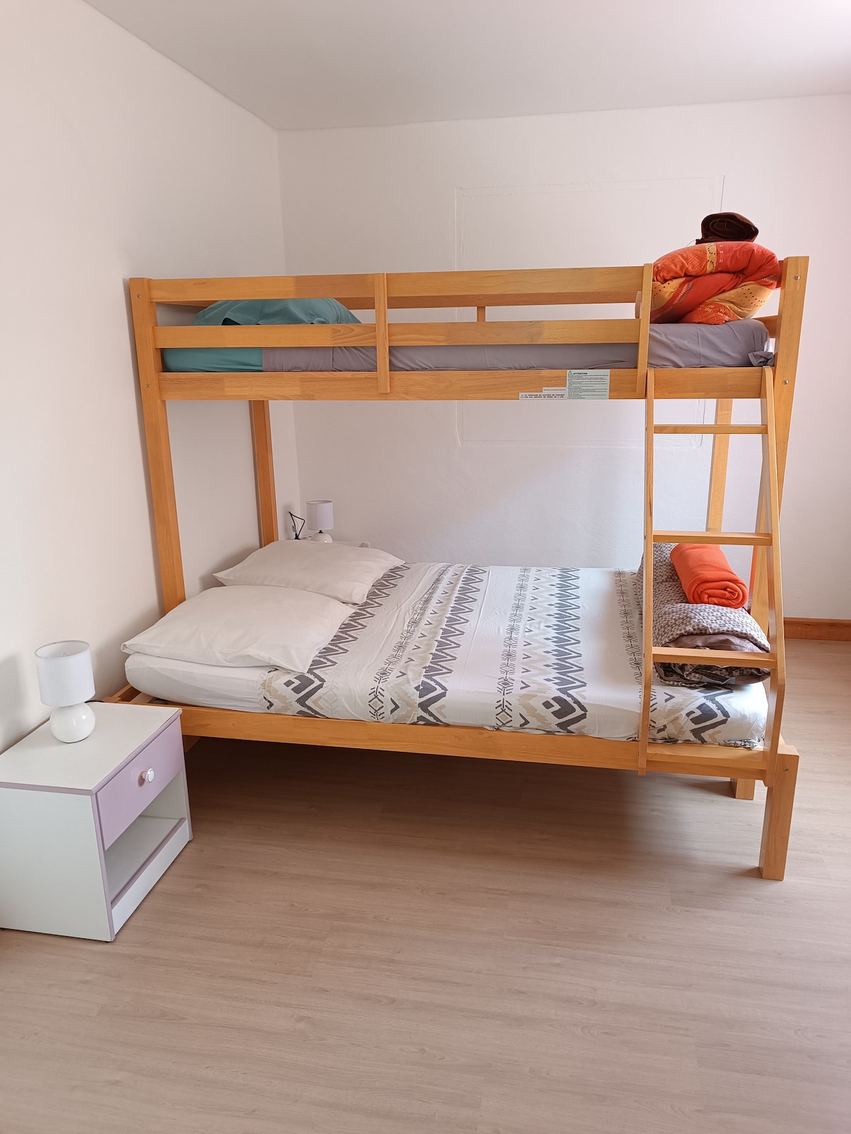 غرفة النوم 2