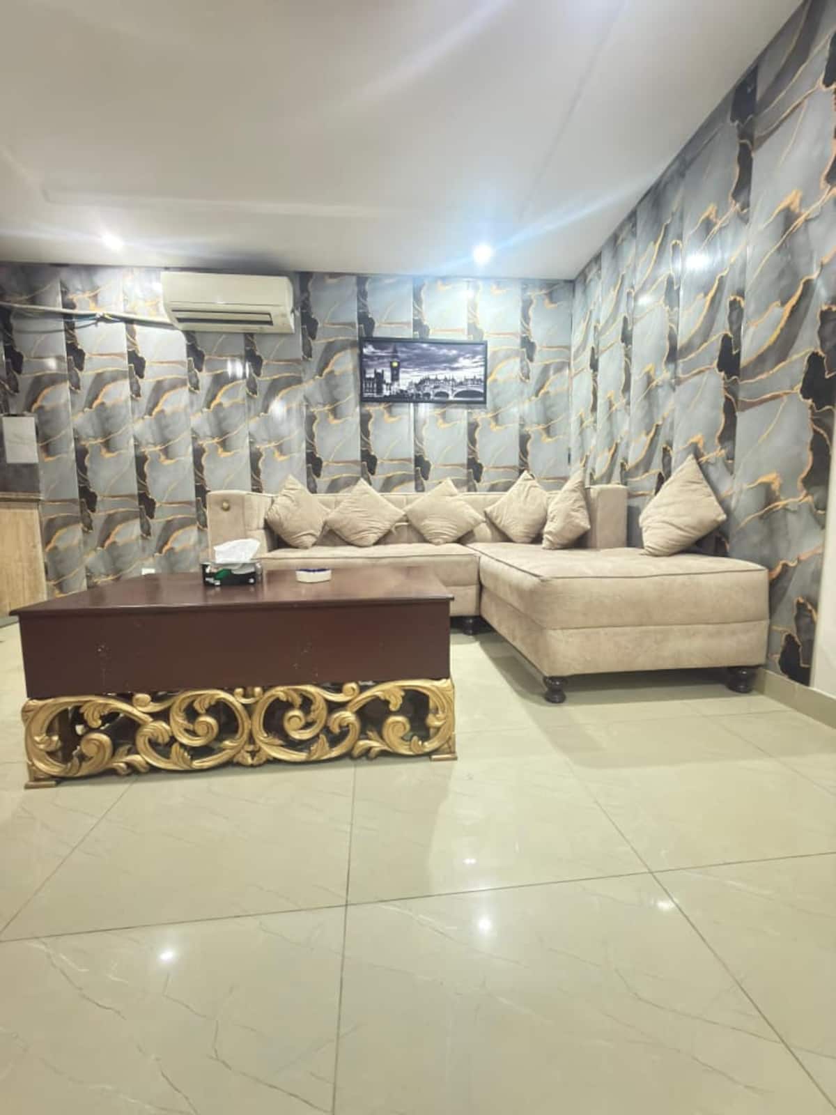 Peaceful 1-Bed Apartment | Gulberg Greens
