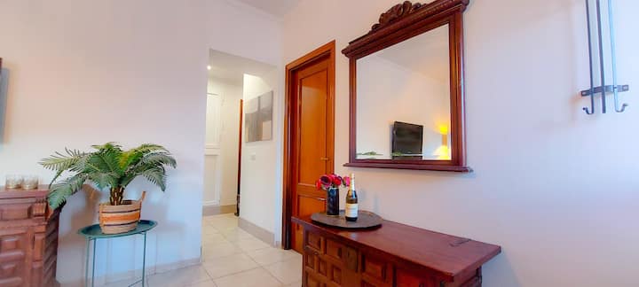 Velenarubia: Near Center, Sunny Rooftop & Views - Torre del Mar
