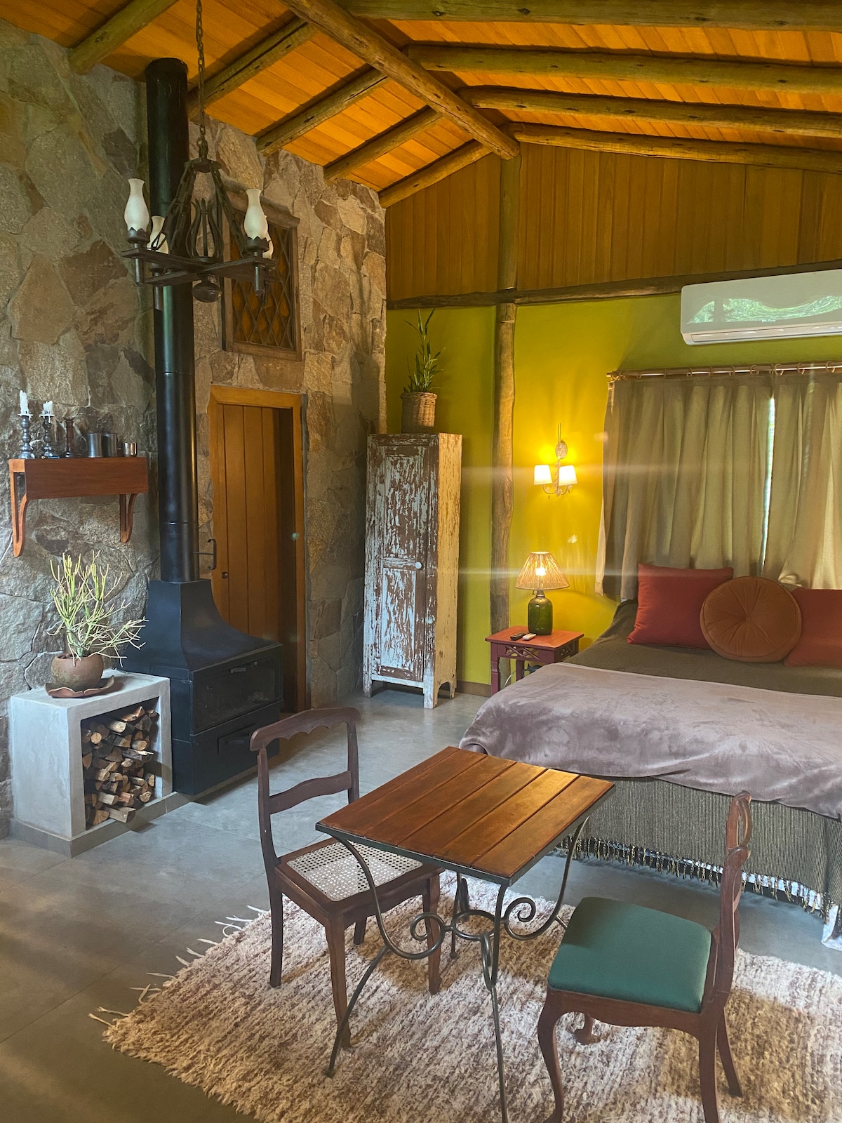 Popular Airbnb listing: Villa do Vale Chalet in Petrópolis
