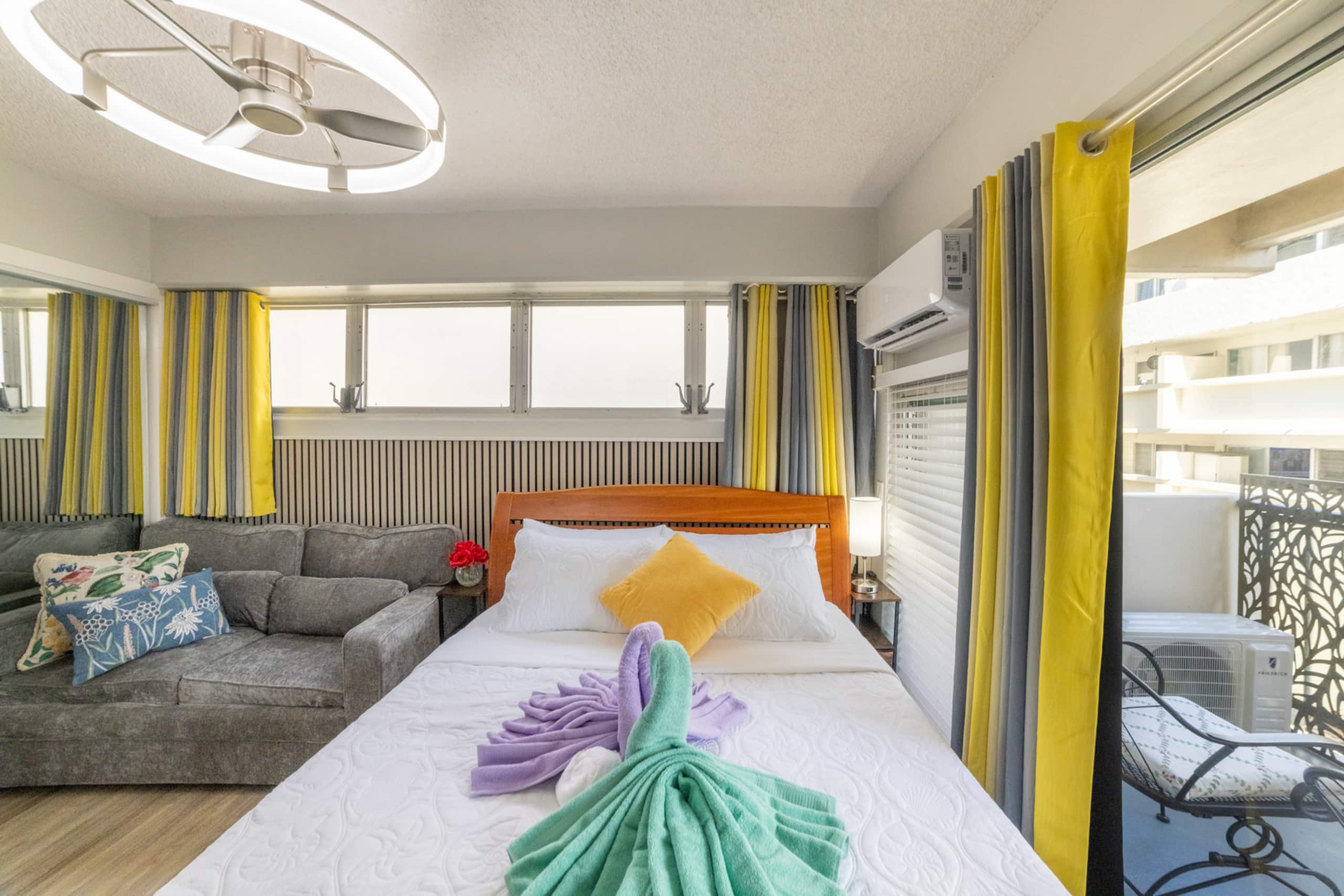 FREE parking! Waikiki beachside 2 bed 2 bath condo - Image 39