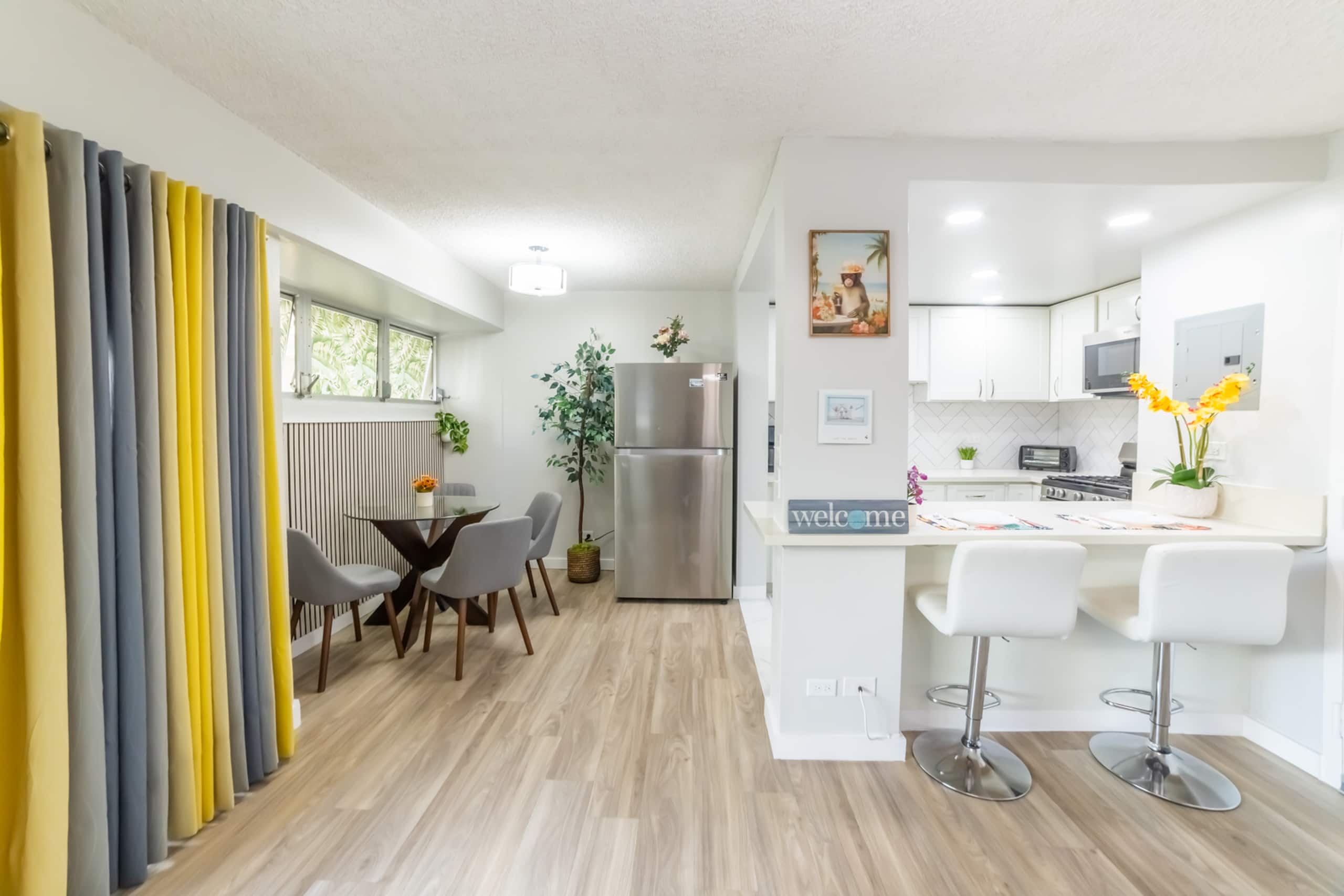 FREE parking! Waikiki beachside 2 bed 2 bath condo - Image 27