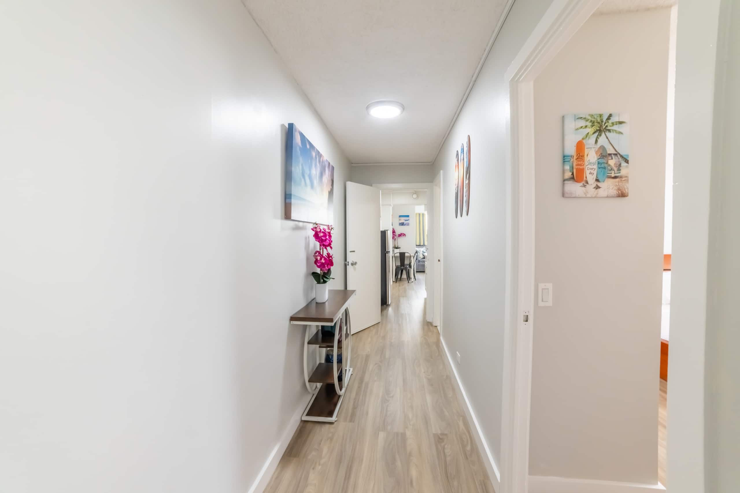 FREE parking! Waikiki beachside 2 bed 2 bath condo - Image 73
