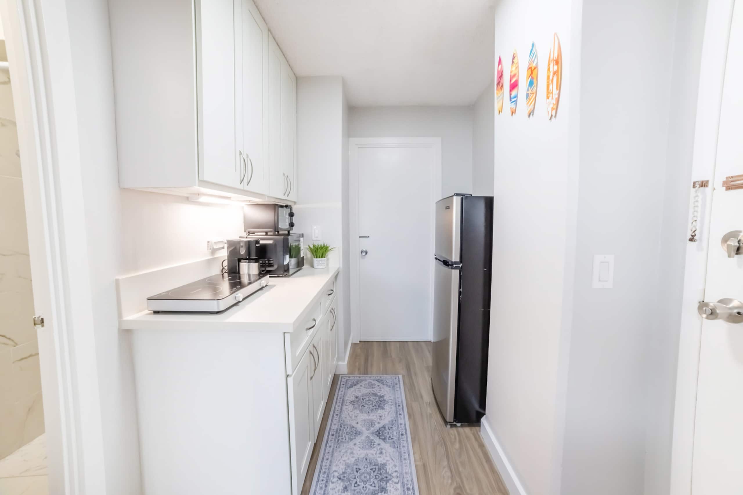 FREE parking! Waikiki beachside 2 bed 2 bath condo - Image 22