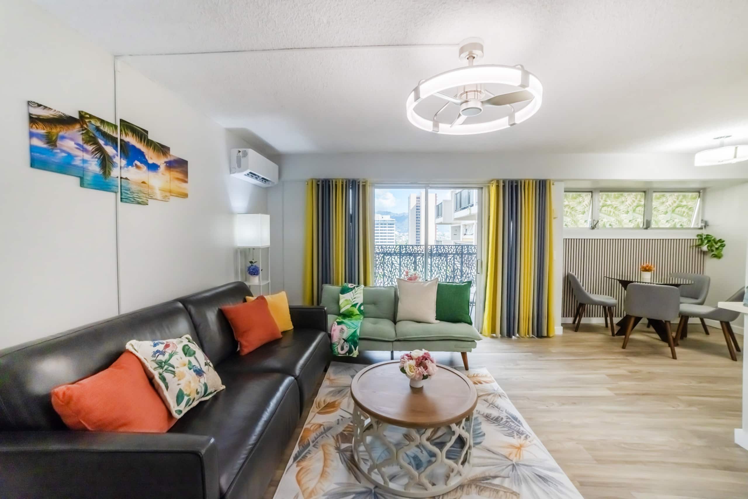 FREE parking! Waikiki beachside 2 bed 2 bath condo - Image 12