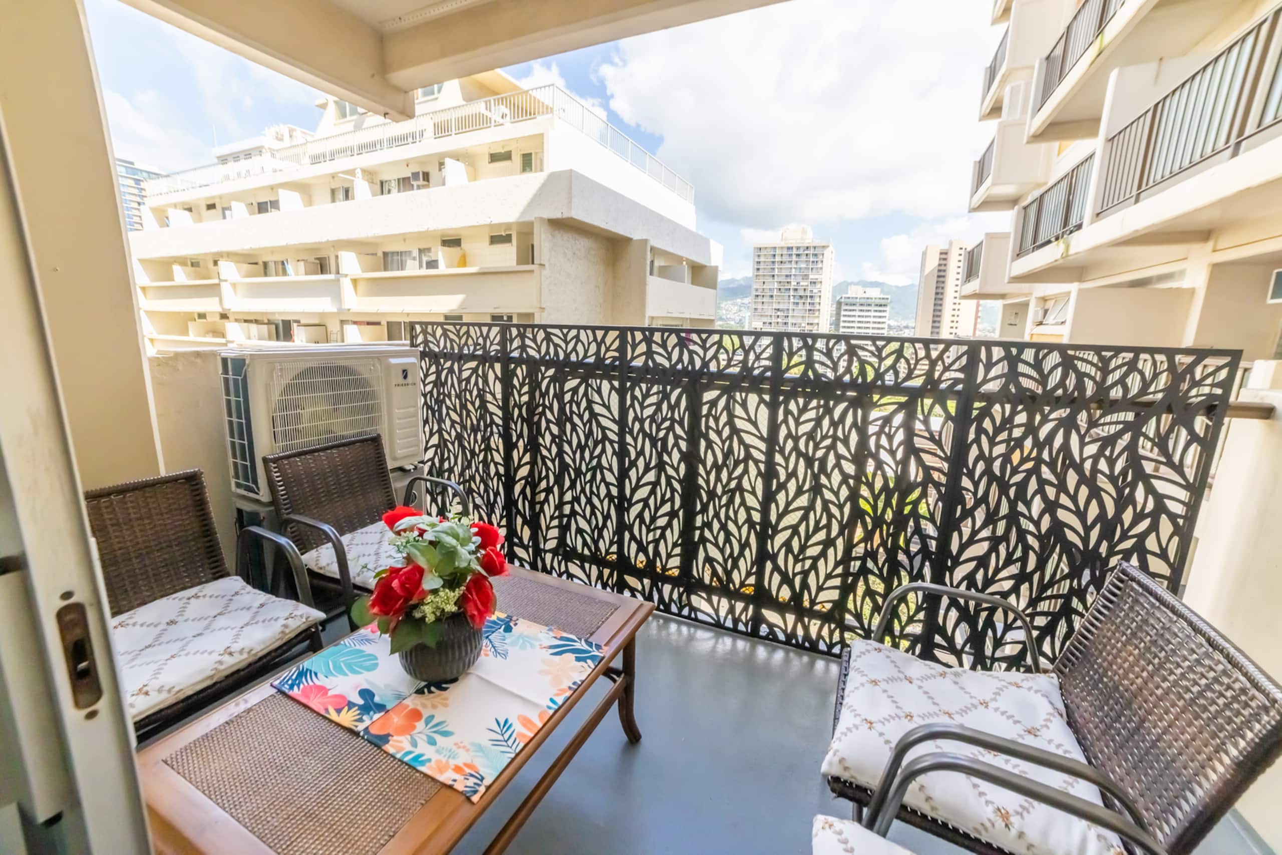 FREE parking! Waikiki beachside 2 bed 2 bath condo - Image 59
