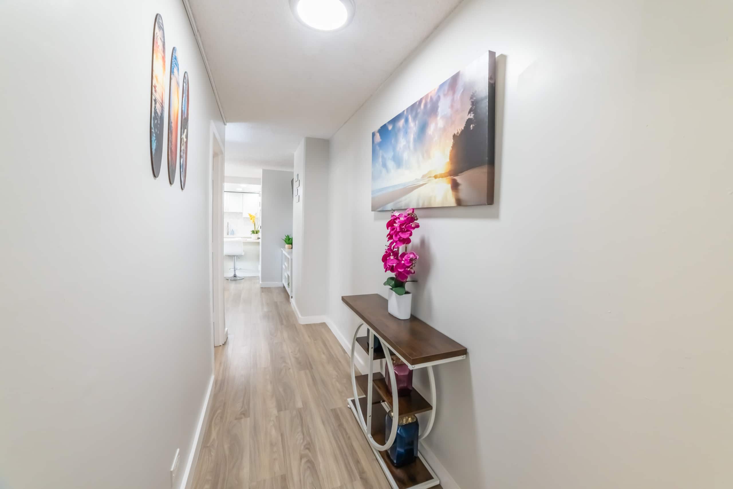 FREE parking! Waikiki beachside 2 bed 2 bath condo - Image 74
