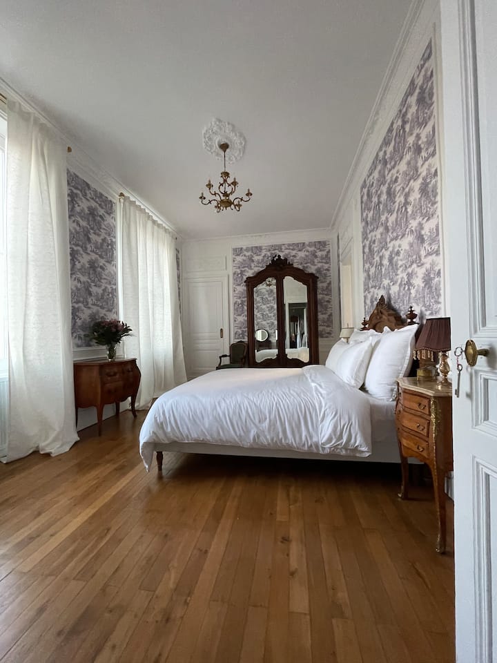Ch. Bell Epoch - 2 Personnes | Lit Double 180x200 - Châtellerault
