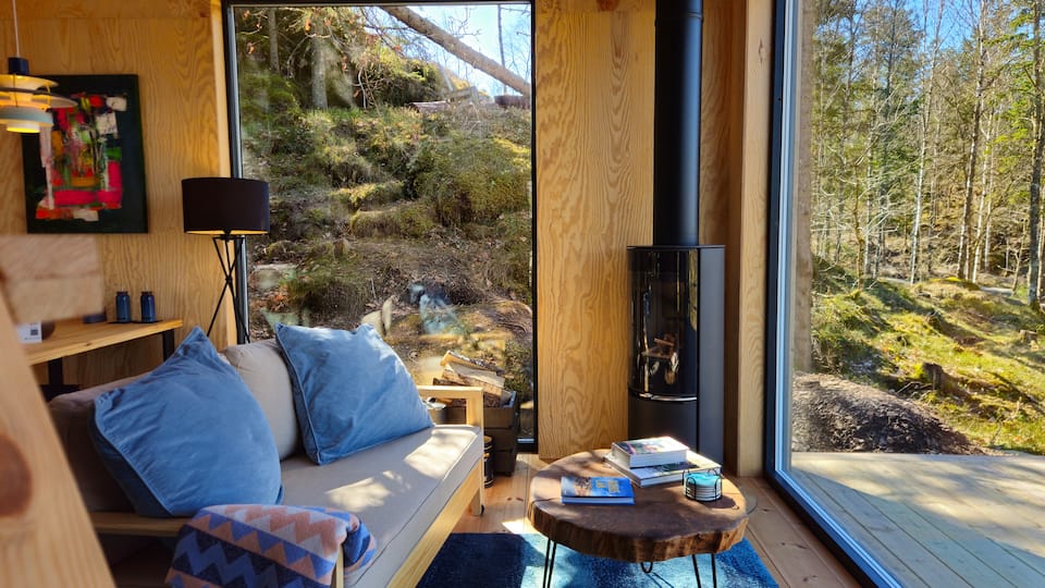 A glass-fronted studio above a Swedish lake, Skaveröd, Bohuslän, Sweden, photo 5 of 10