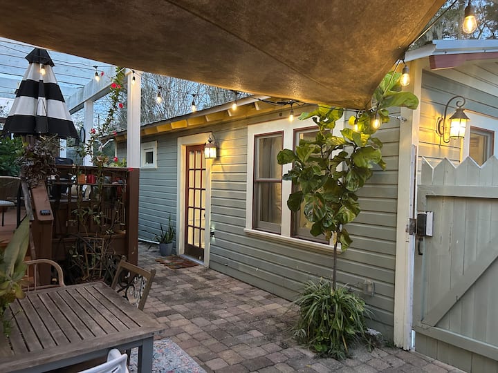 Lala Rent LaLa's Carriage House - Guesthouses for Rent in Sanford, Florida ...