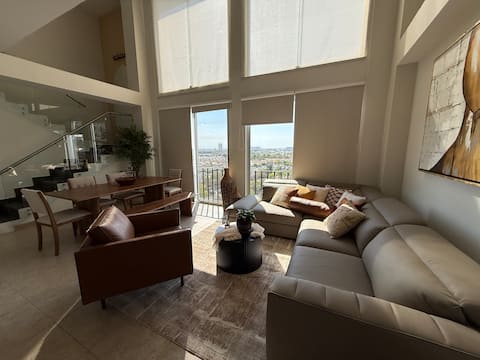 Popular Airbnb listing: Penthouse apartment with terrace and heated pool in Juriquilla