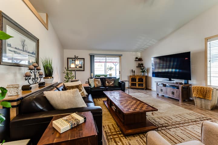 Springfield Retreat W/hot Tub Near Sports Center - Springfield, OR