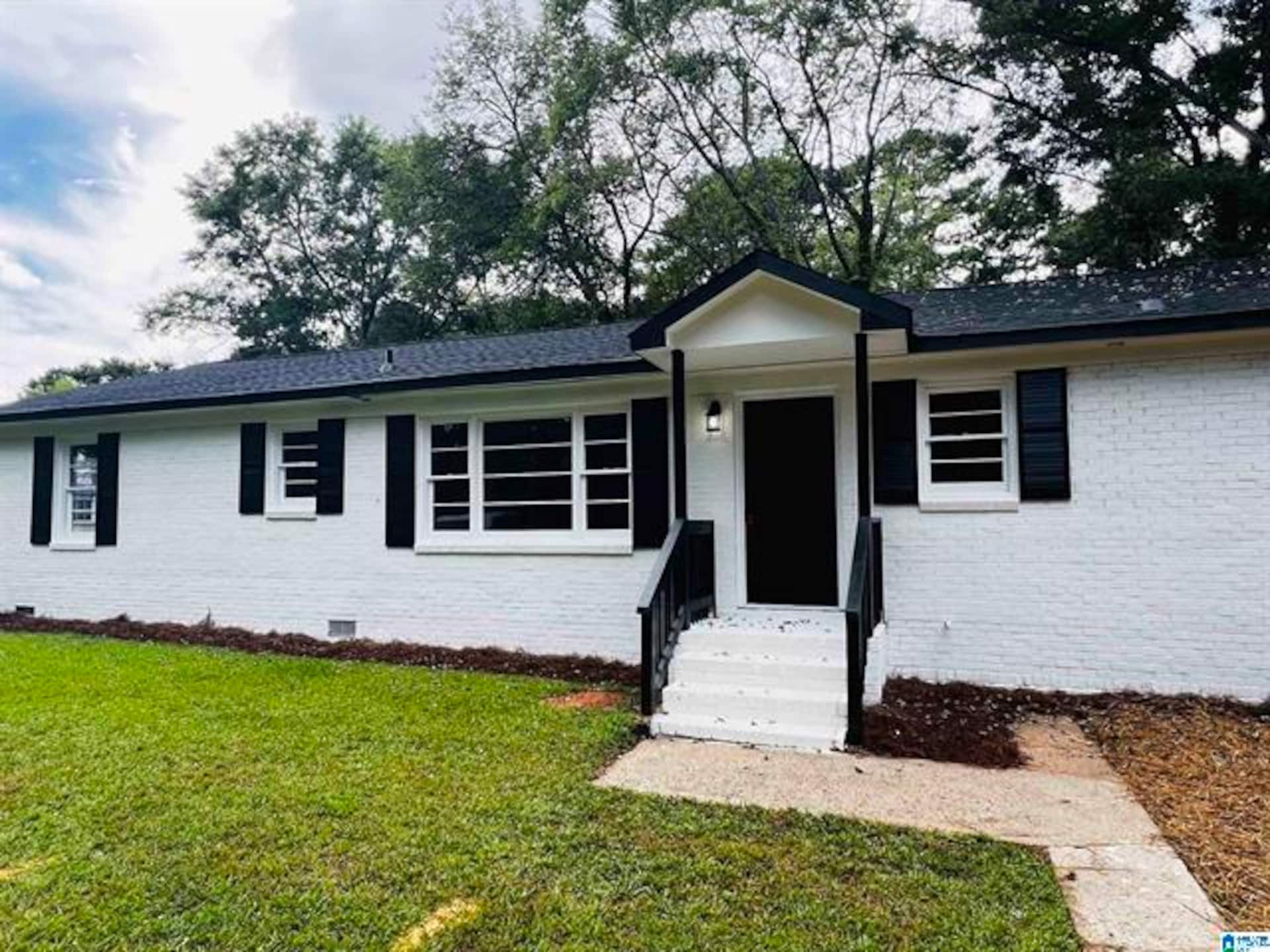 Modern 3BR Home in Oxford | *pet-friendly*