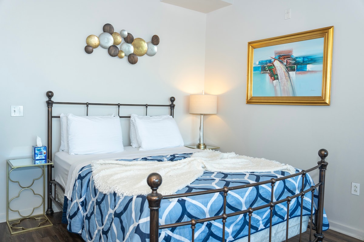Airbnb Gaslamp San Diego
