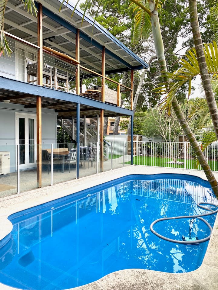 Walk To The Beach From Stay Salty On Bribie Island - Brisbane