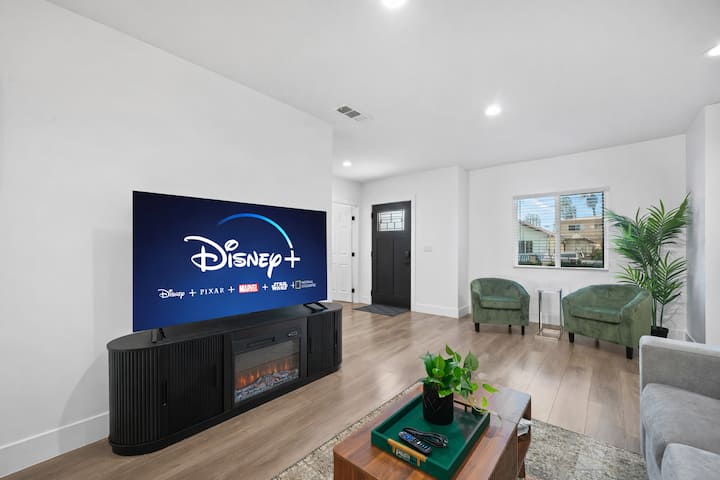 Modern, Cozy 4br - Easy Access To Freeway + Costco - Garden Grove, CA