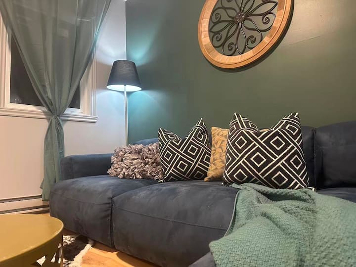 St-denis Warm And Cozy 2bdrooms- New Renovated - Montreal