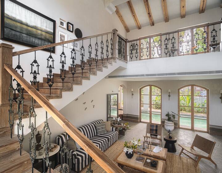 Living room image 1