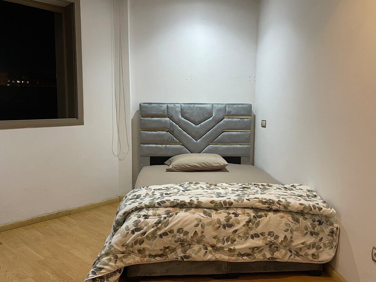 Rental unit in Casablanca  433  1 bedroom  2 beds  1 private bath - image 3