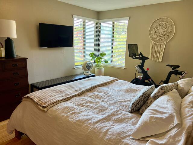 Family sized 4BR, 3 Bath. gallery image 3