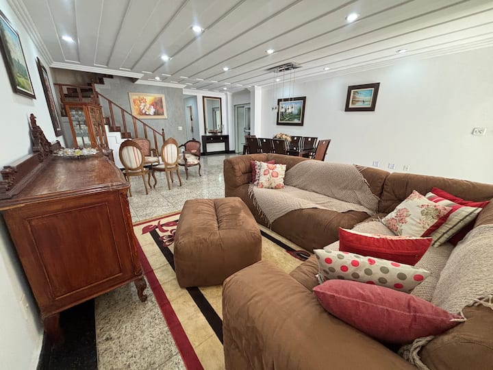 Mansão Triplex - 5 Suítes, Piscina E Próx A Praias - Recreio dos Bandeirantes