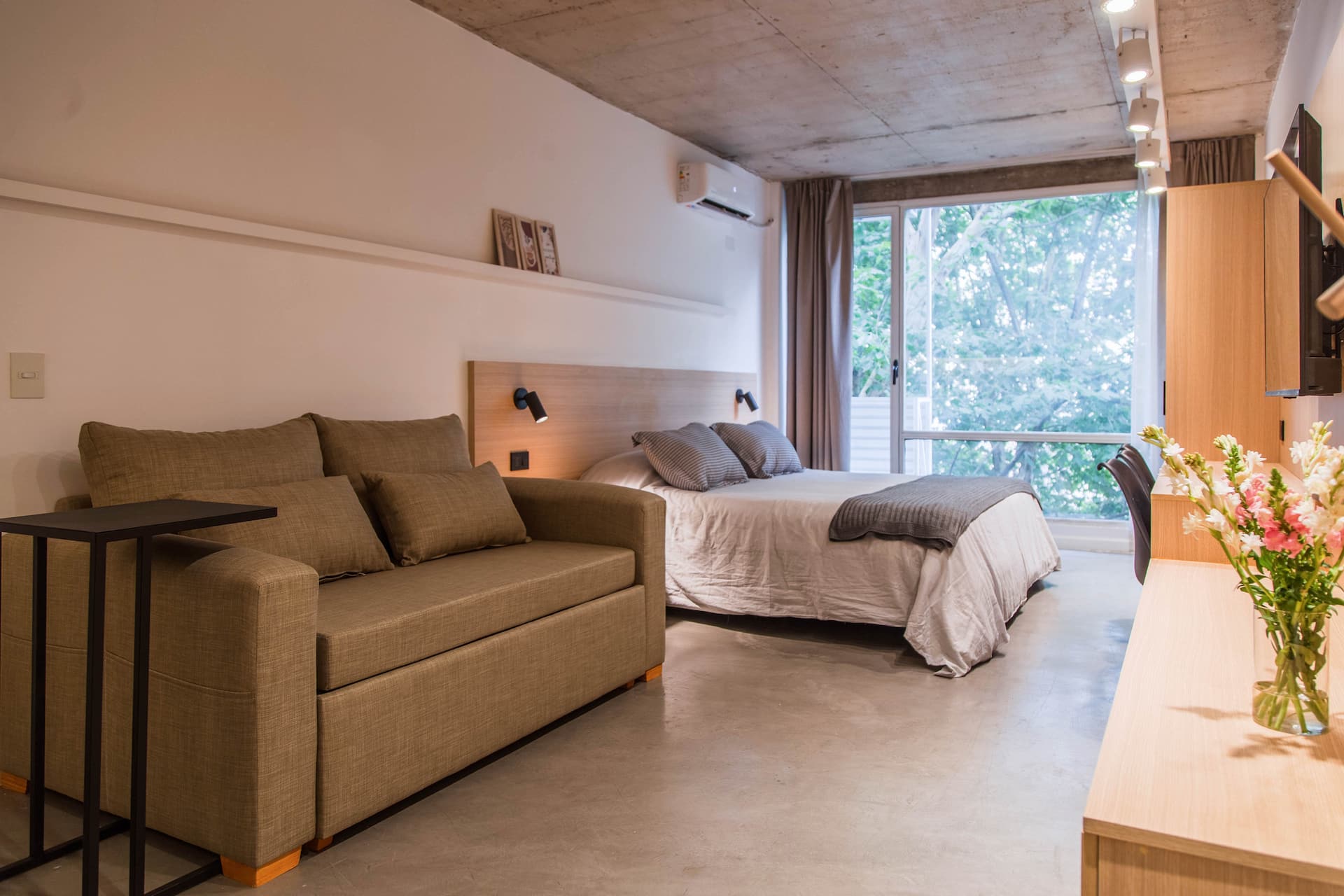 Monoambiente en Recoleta con cowork y parrilla compartida