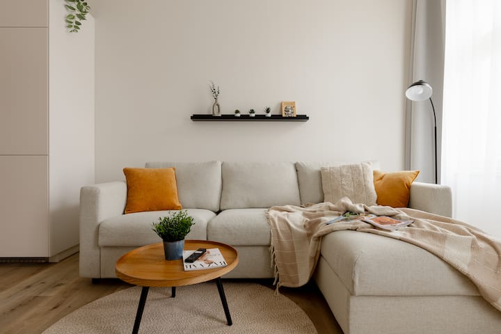 2br Designer Home, 5 Guests , Easy Self Check-in - Prag
