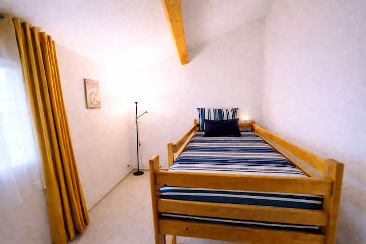 Dhomë gjumi 1